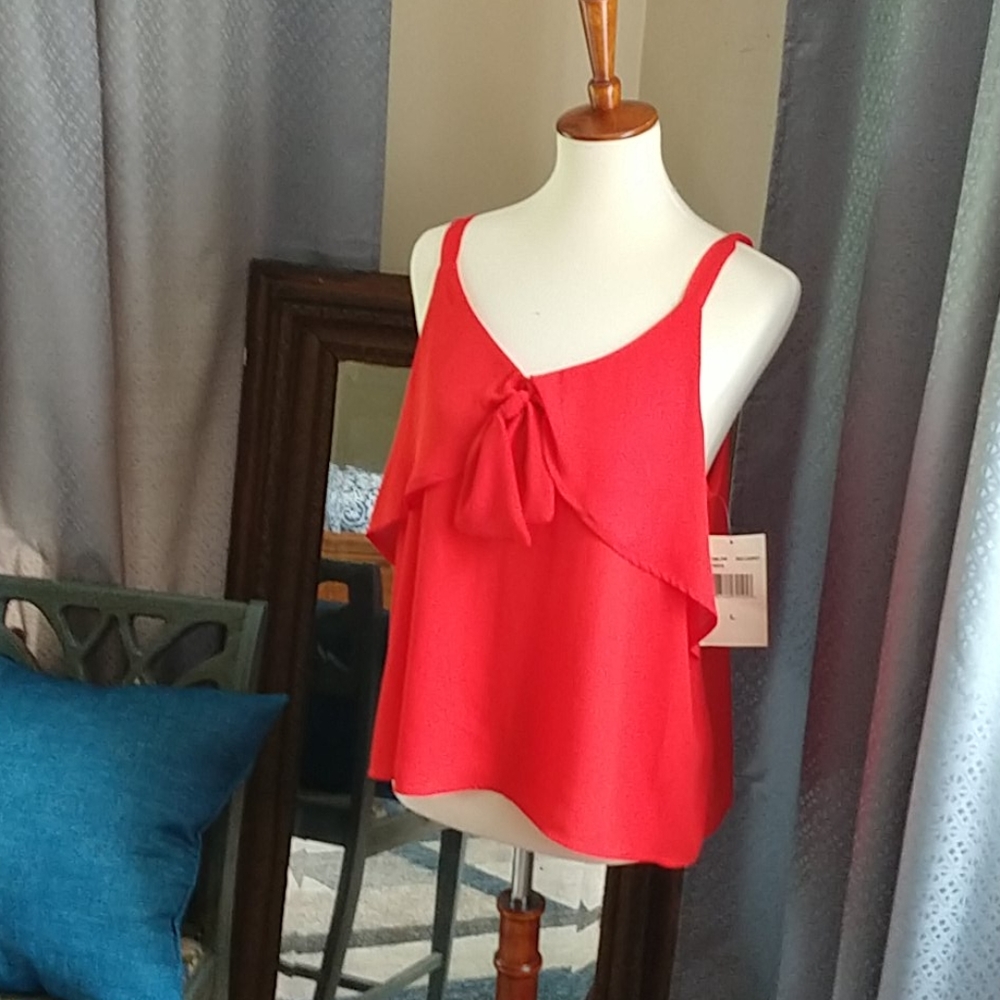 Red Carpet Eyeshadow Tank